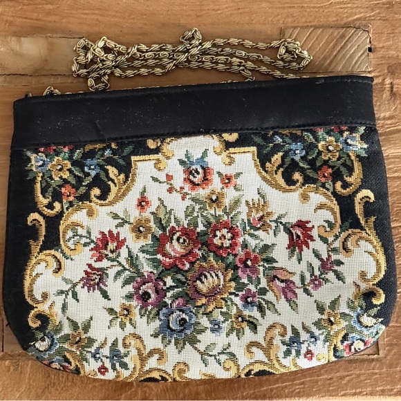 1950s Floral Petit Point Handbag Gold Frame Chain Strap Macau Vintage Mint Cond - Picture 3 of 6